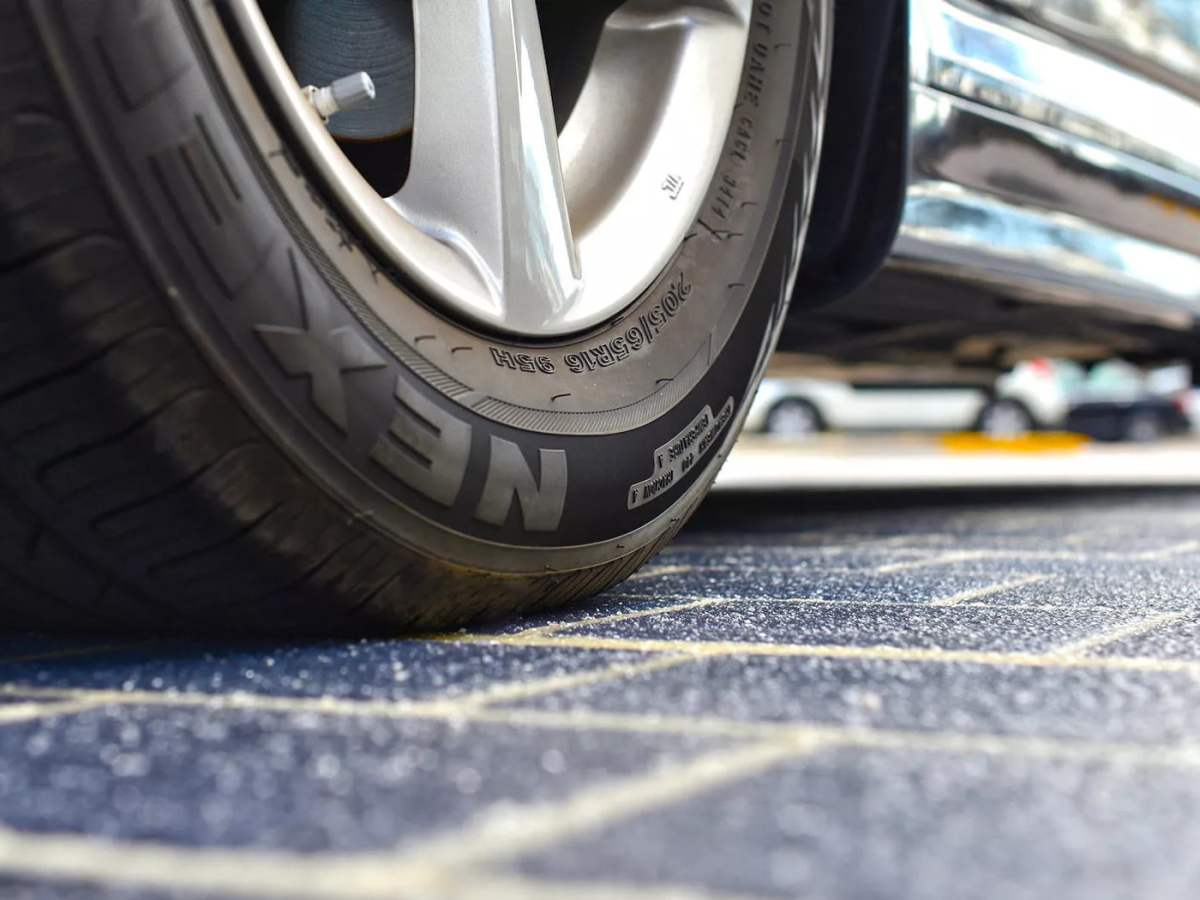 In defence of electric vehicles: roadside air&nbsp;pollution