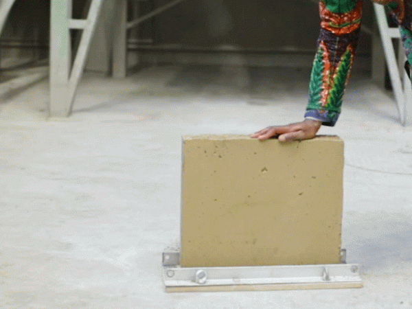 Gnanli Landrou’s 21st century mud&nbsp;construction